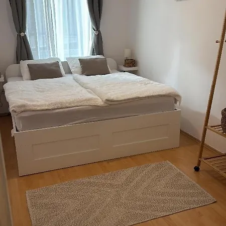 Brand New Center Nostalgija * Спліт