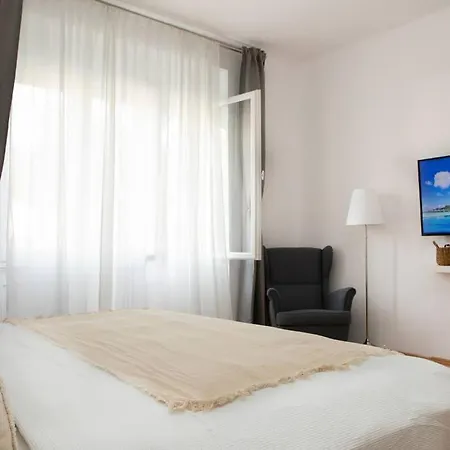 Brand New Center Nostalgija * スプリト